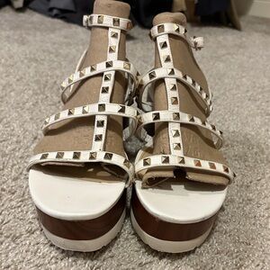 Vince Camuto White and Tan Studded Sandals